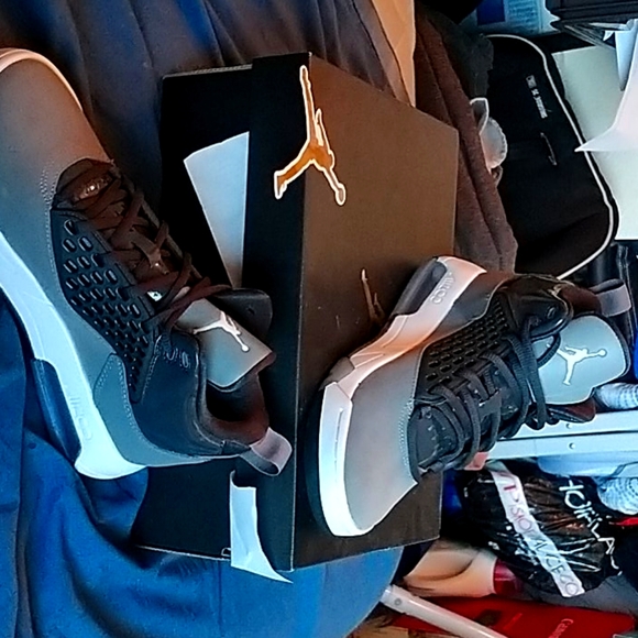 Jordans - Picture 2 of 4